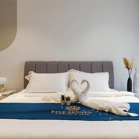 Quill City Residences Klcc, Five Senses Kuala Lumpur Room photo
